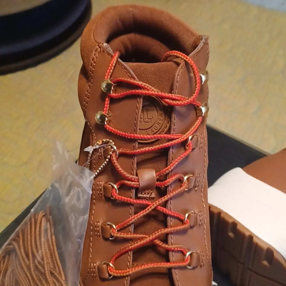Womens Sz 10, Ralph Lauren Rylee hiker boots. Never worn, New - Picture 7 of 12